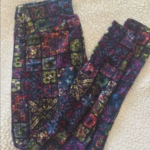 🦄Lularoe stained glass leggings🦄